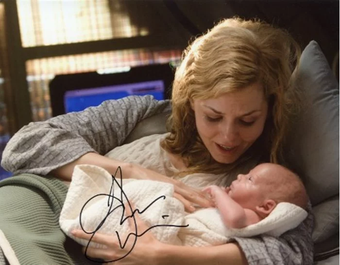 Jennifer Morrison autograph