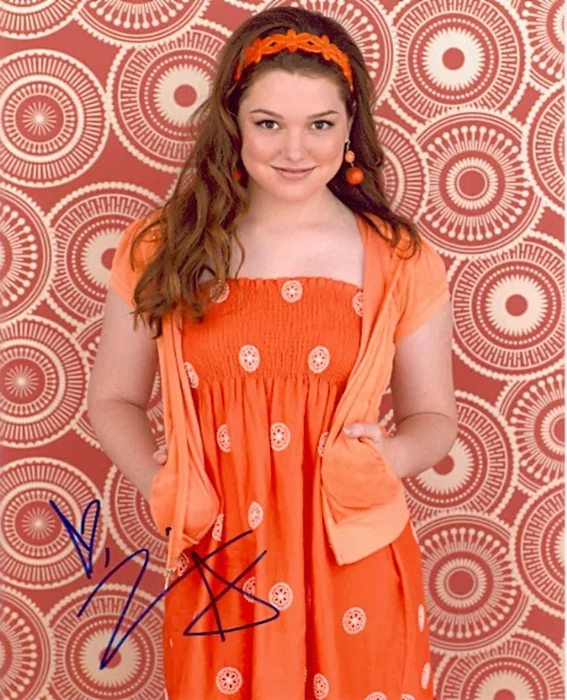 Jennifer Stone autograph