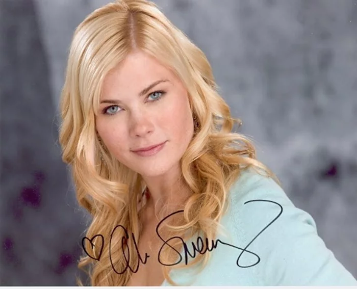 Alison Sweeney autograph