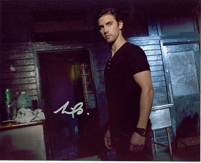 Milo Ventimiglia autograph