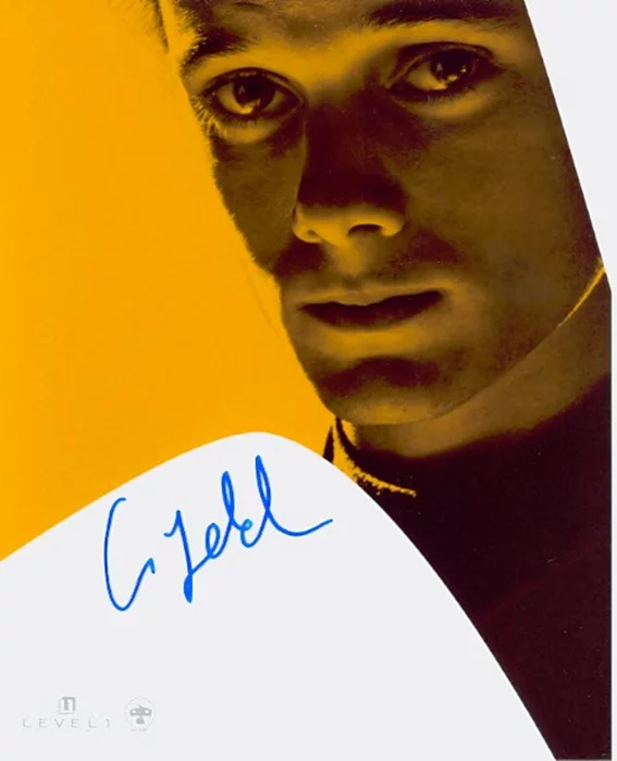 Anton Yelchin autograph