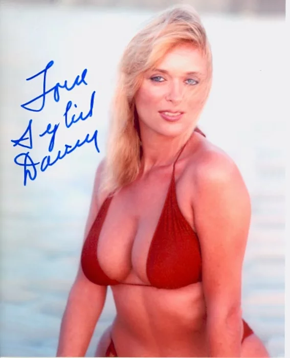 Sybil Danning autograph