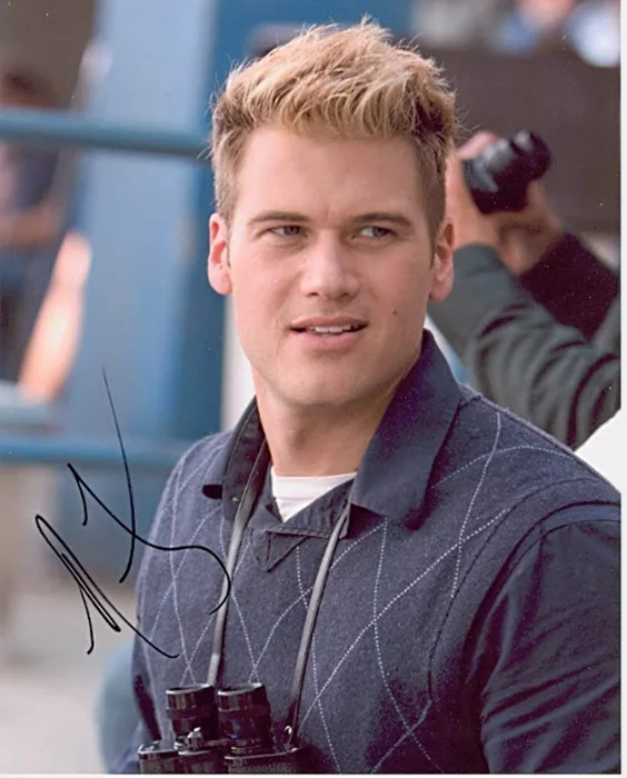 Nick Zano autograph