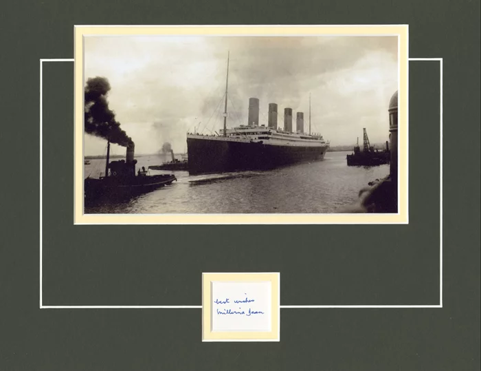 Millvina Dean autograph