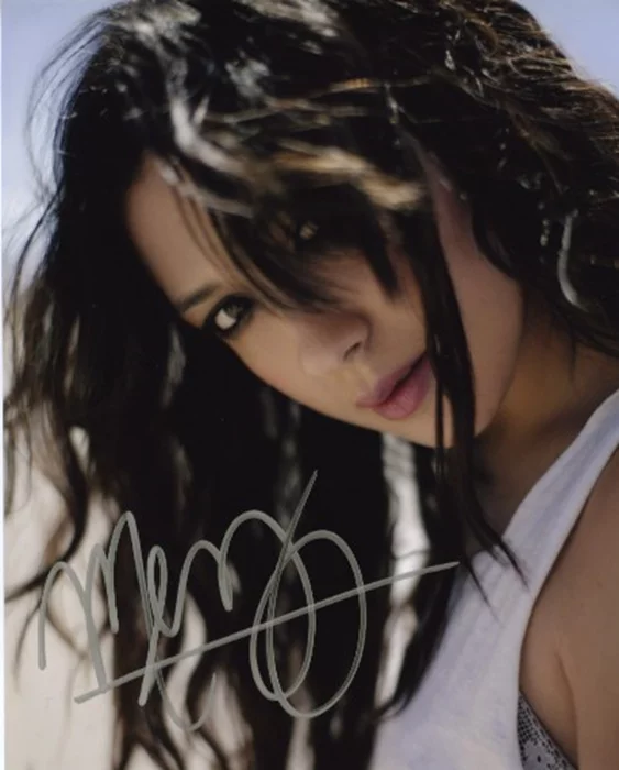 Michelle Branch autograph