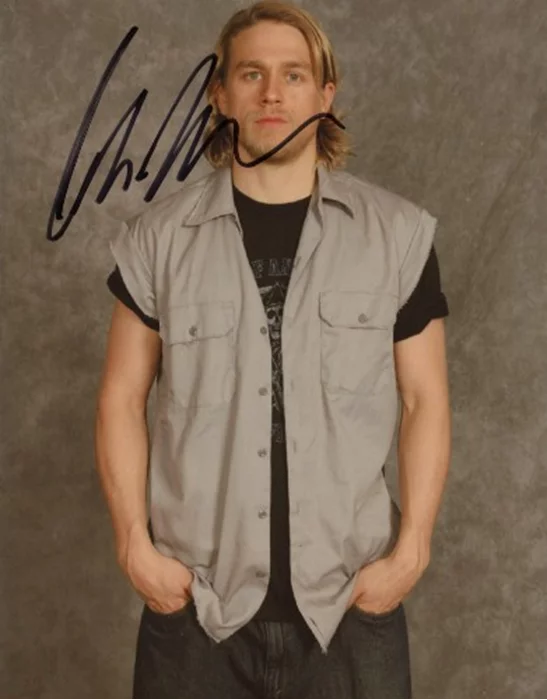 Charlie Hunnam autograph