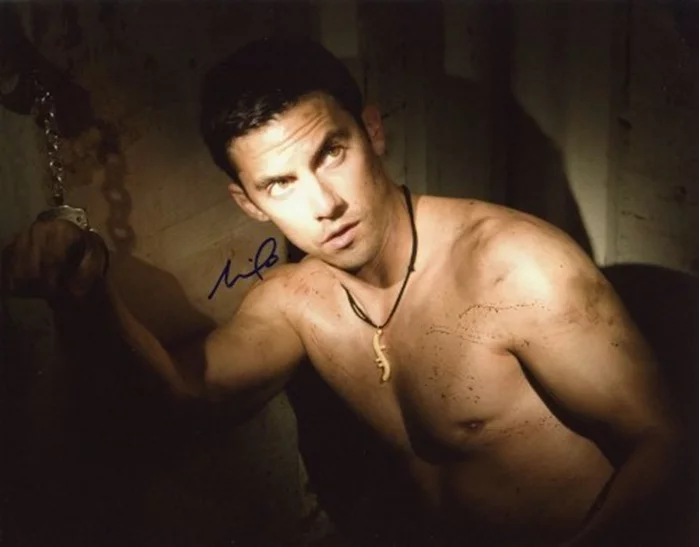 Milo Ventimiglia autograph