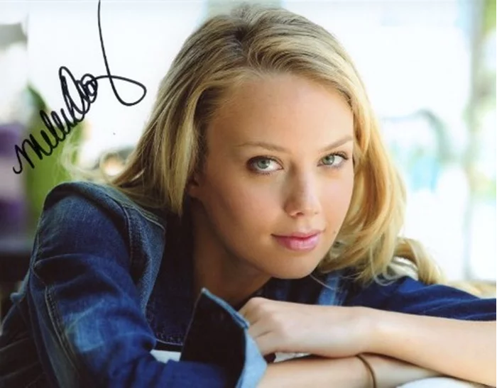 Melissa Ordway autograph