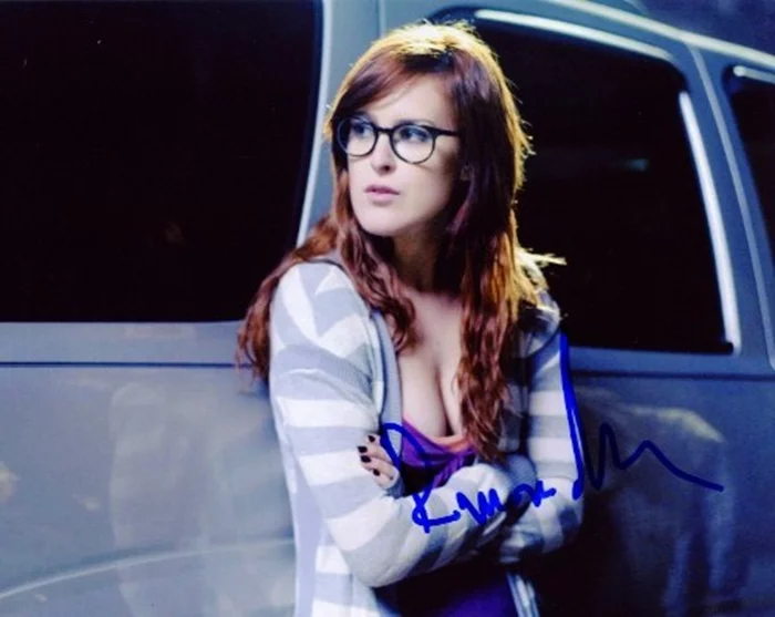 Rumer Willis autograph