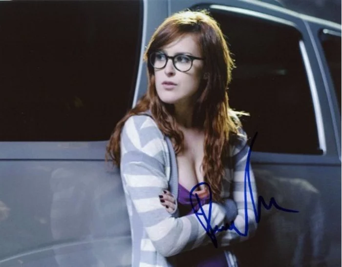 Rumer Willis autograph