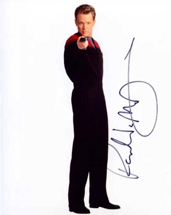 Robert Duncan McNeill autograph