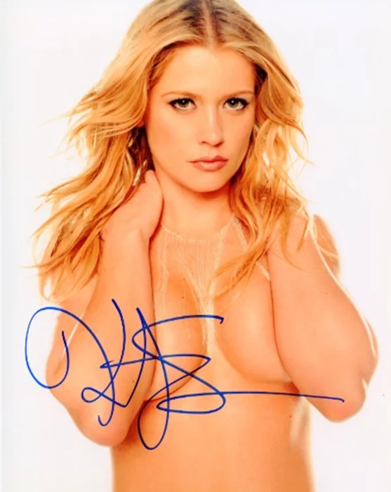 Kristy Swanson autograph