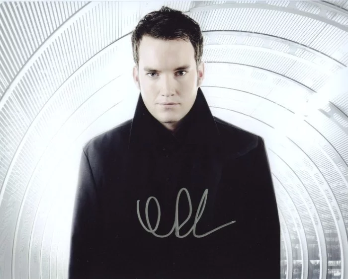 Gareth David-Lloyd autograph