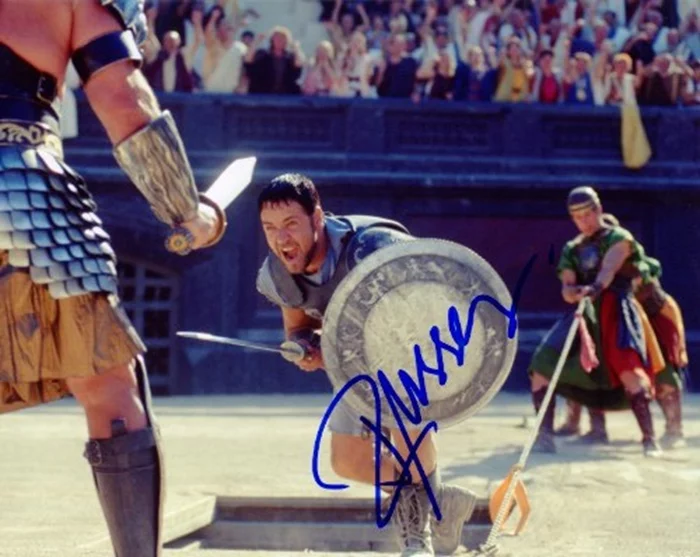 Russell Crowe autograph