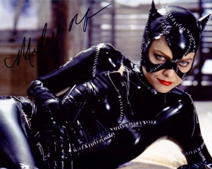Michelle Pfeiffer autograph