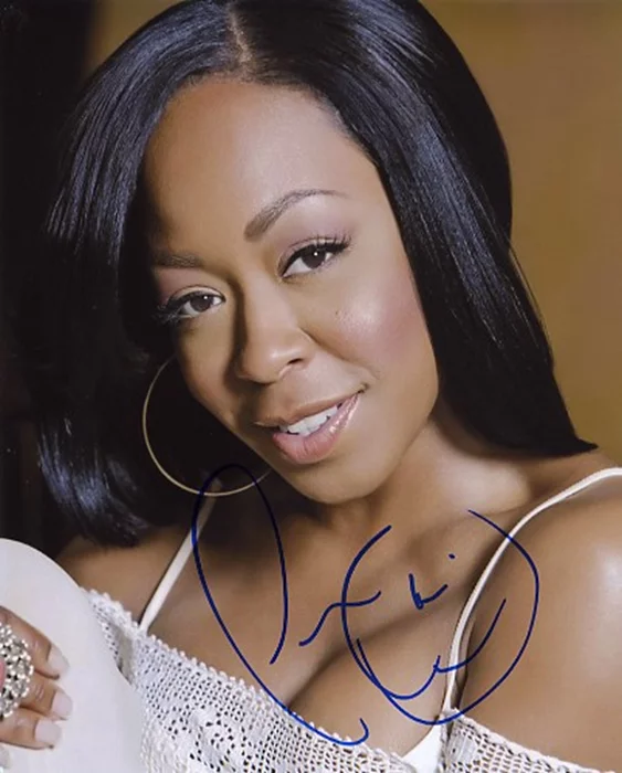 Tichina Arnold autograph