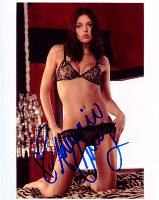 Adrianne Curry autograph