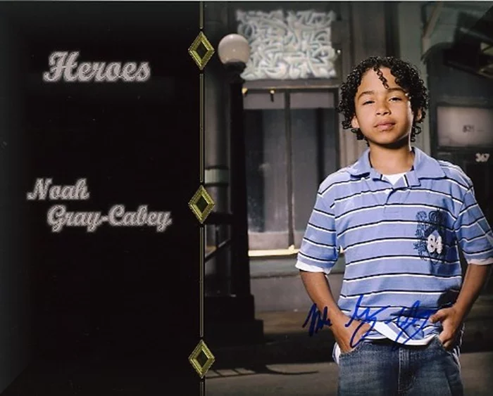Noah Gray-Cabey autograph