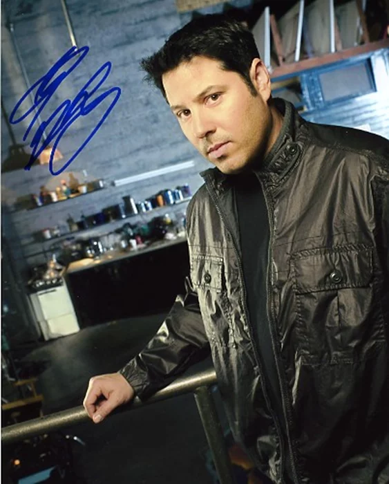 Greg Grunberg autograph