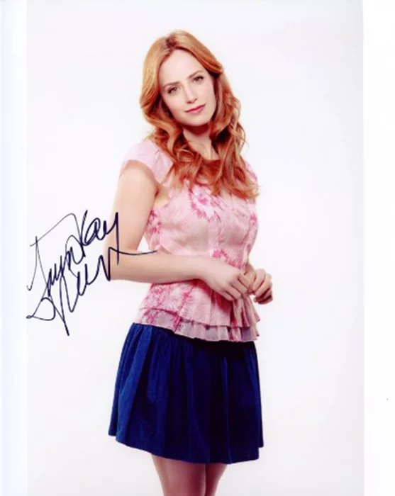 Jaime Ray Newman autograph