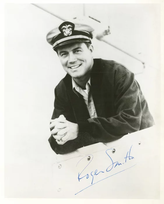 Roger Smith autograph