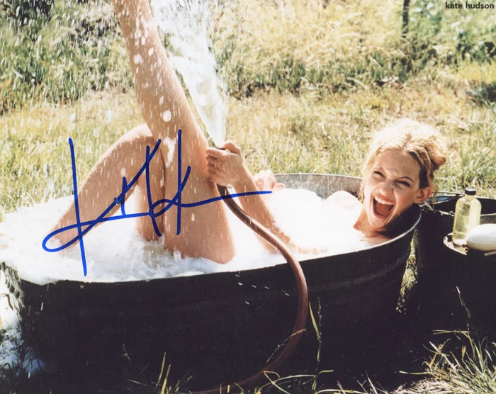 Kate Hudson autograph