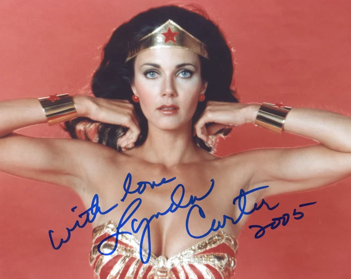 Lynda Carter autograph