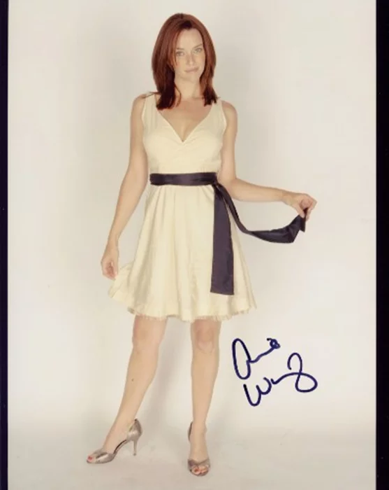 Annie Wersching autograph