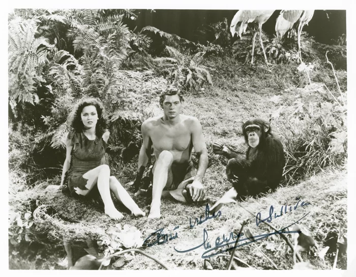 Maureen O'Sullivan autograph