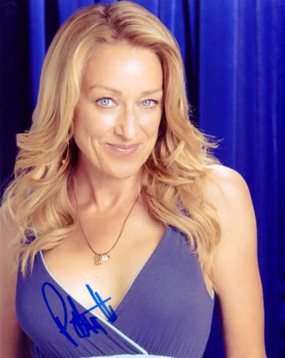 Patricia Wettig autograph