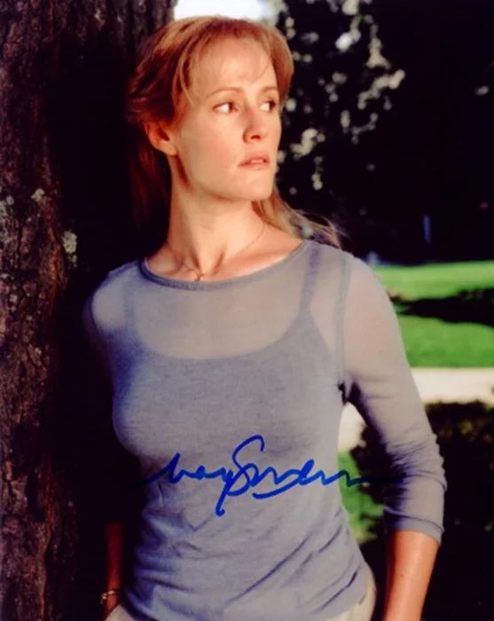 Mary Stuart Masterson autograph