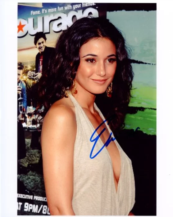 Emmanuelle Chriqui autograph