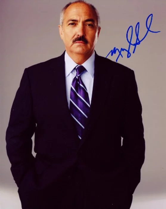 Miguel Sandoval autograph