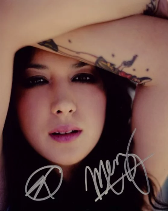 Michelle Branch autograph