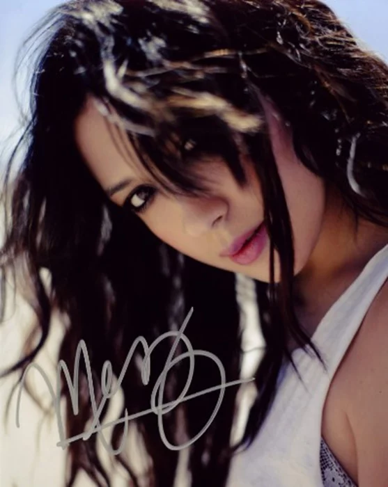 Michelle Branch autograph