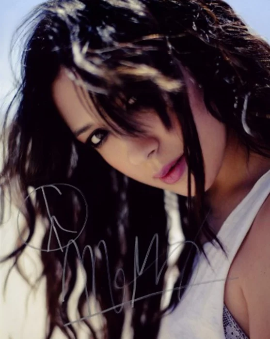 Michelle Branch autograph