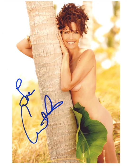 Carol Alt autograph