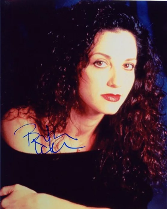 Bebe Neuwirth autograph
