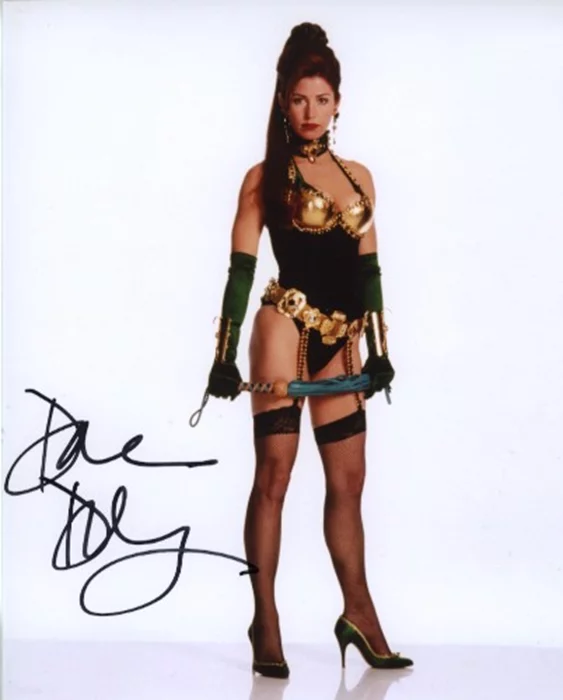 Dana Delany autograph