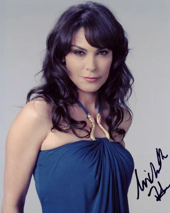 Michelle Forbes autograph