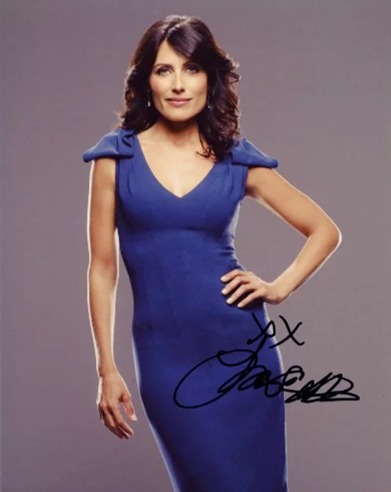Lisa Edelstein autograph