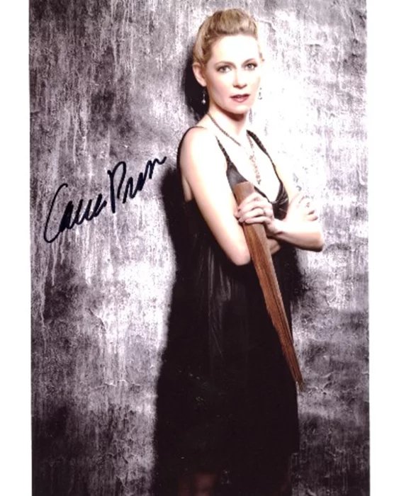Carrie Preston autograph