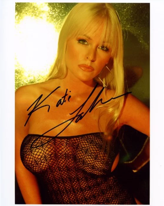 Katie Lohmann autograph