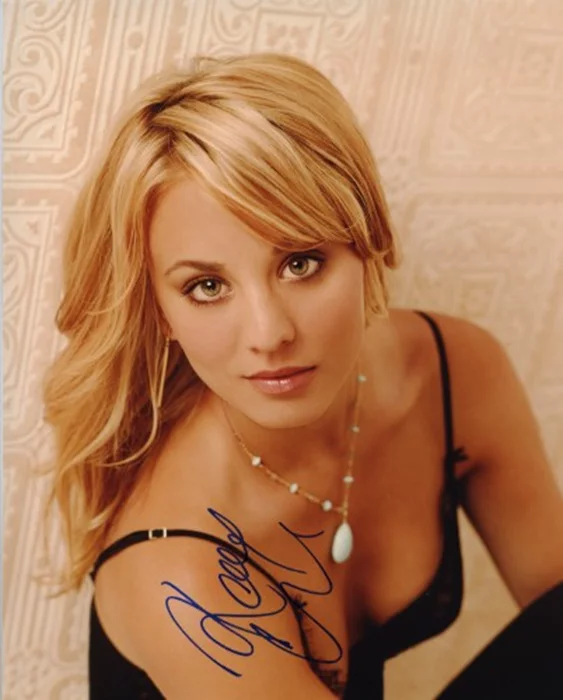 Kaley Cuoco autograph