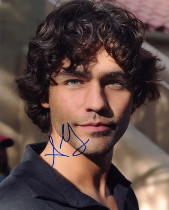 Adrian Grenier autograph