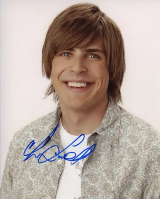 Chris Lowell autograph