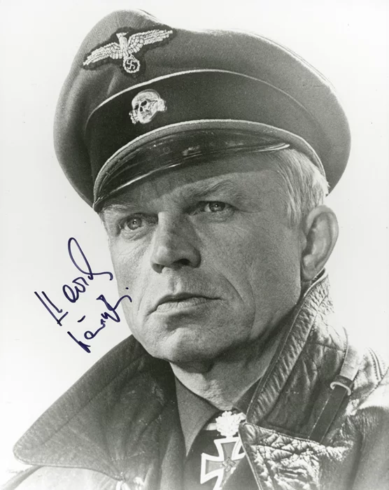Hardy Kruger autograph