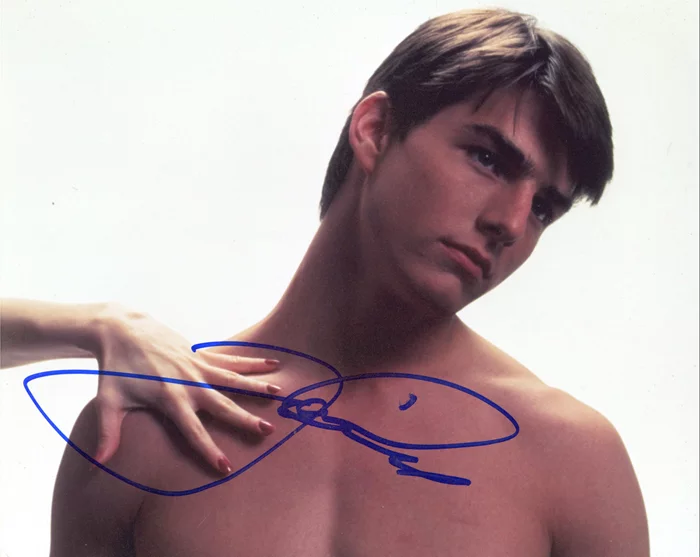 Tom Cruise autograph