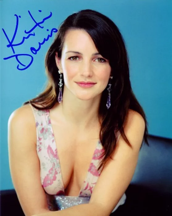 Kristin Davis autograph