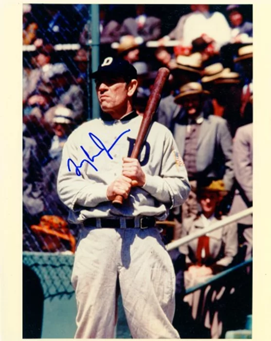 Tommy Lee Jones autograph